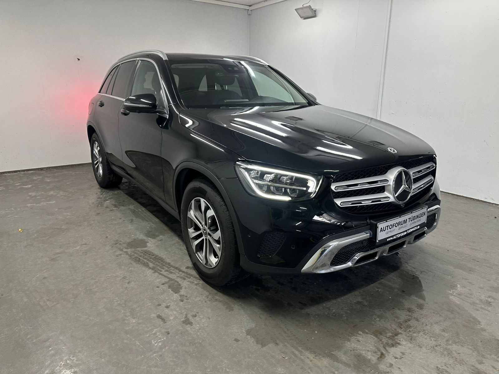 Fahrzeugabbildung Mercedes-Benz GLC 220 d 4MATIC Autom *DISTRO*AHK*360*NAVI*PANO