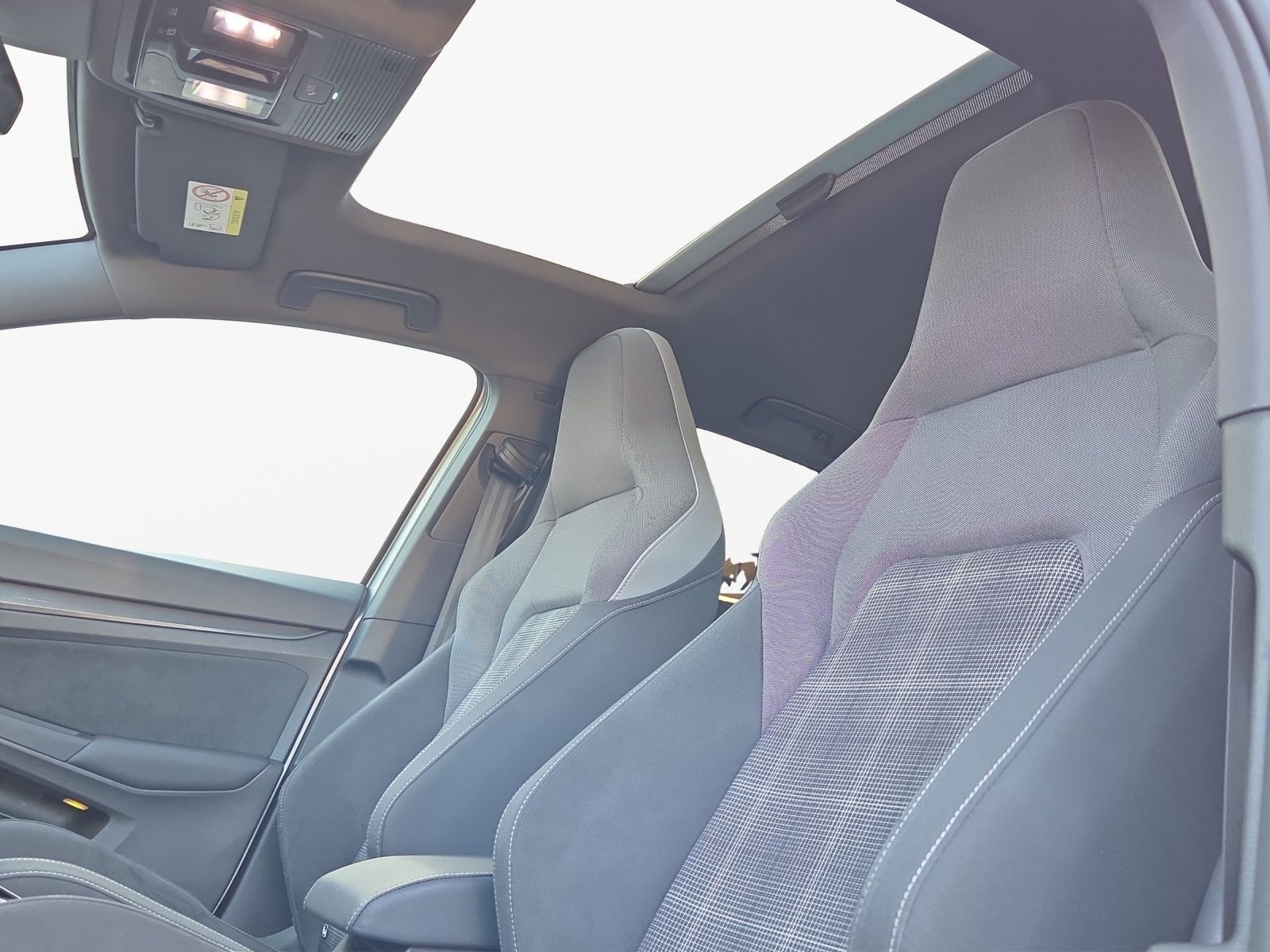 Volkswagen Golf - Bild 13
