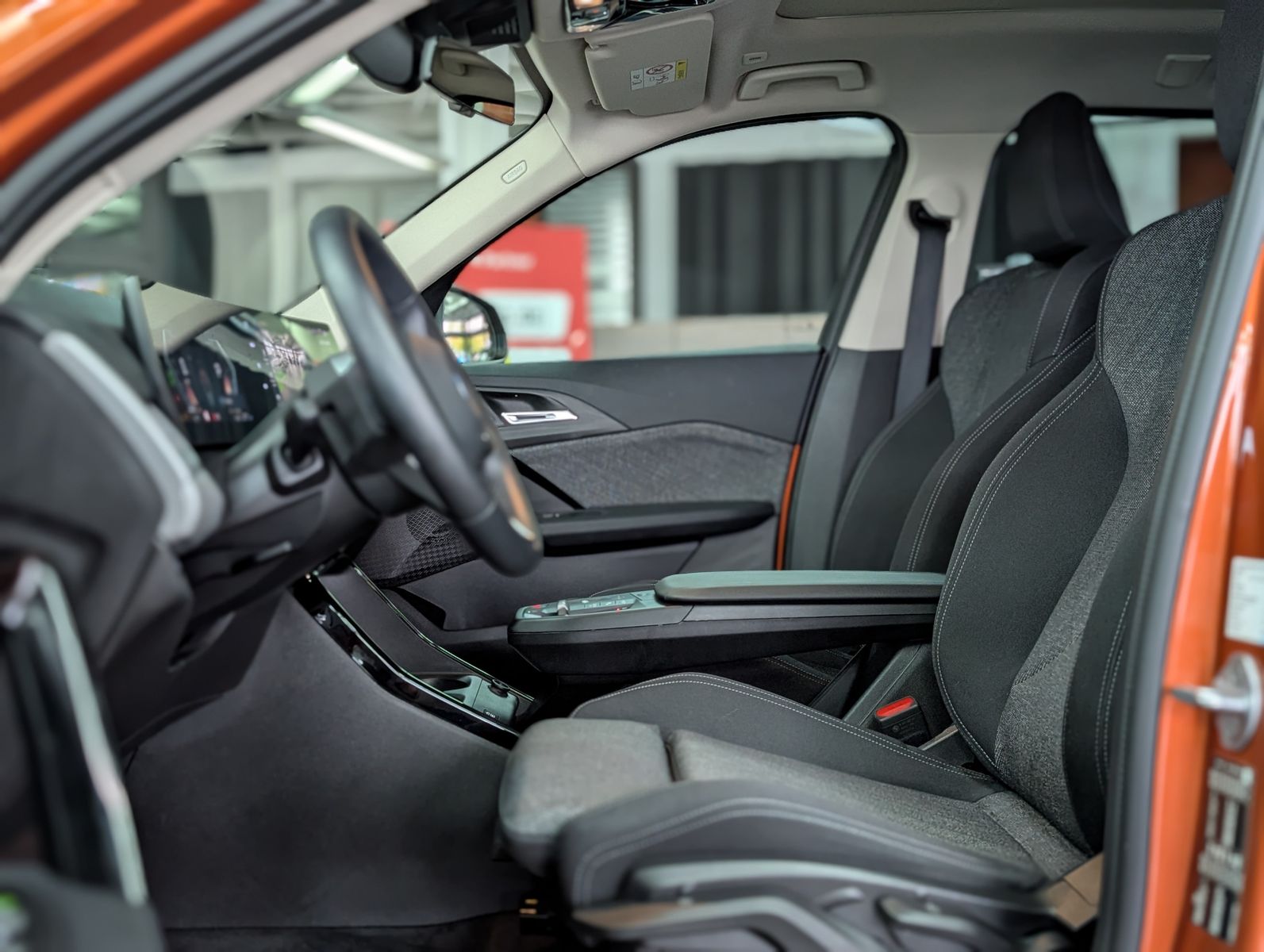 Fahrzeugabbildung BMW X1 20 i sDrive SPORT SHADOW PANO AHK LED AHK ACC