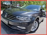 Volkswagen Passat Variant/AUTOMAT/AHK/ACC/ASISS/I HAND - VW Passat Gebrauchtwagen in Stuttgart