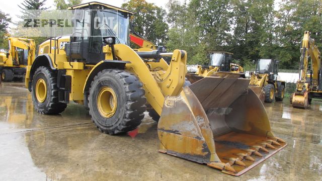 CAT 962M