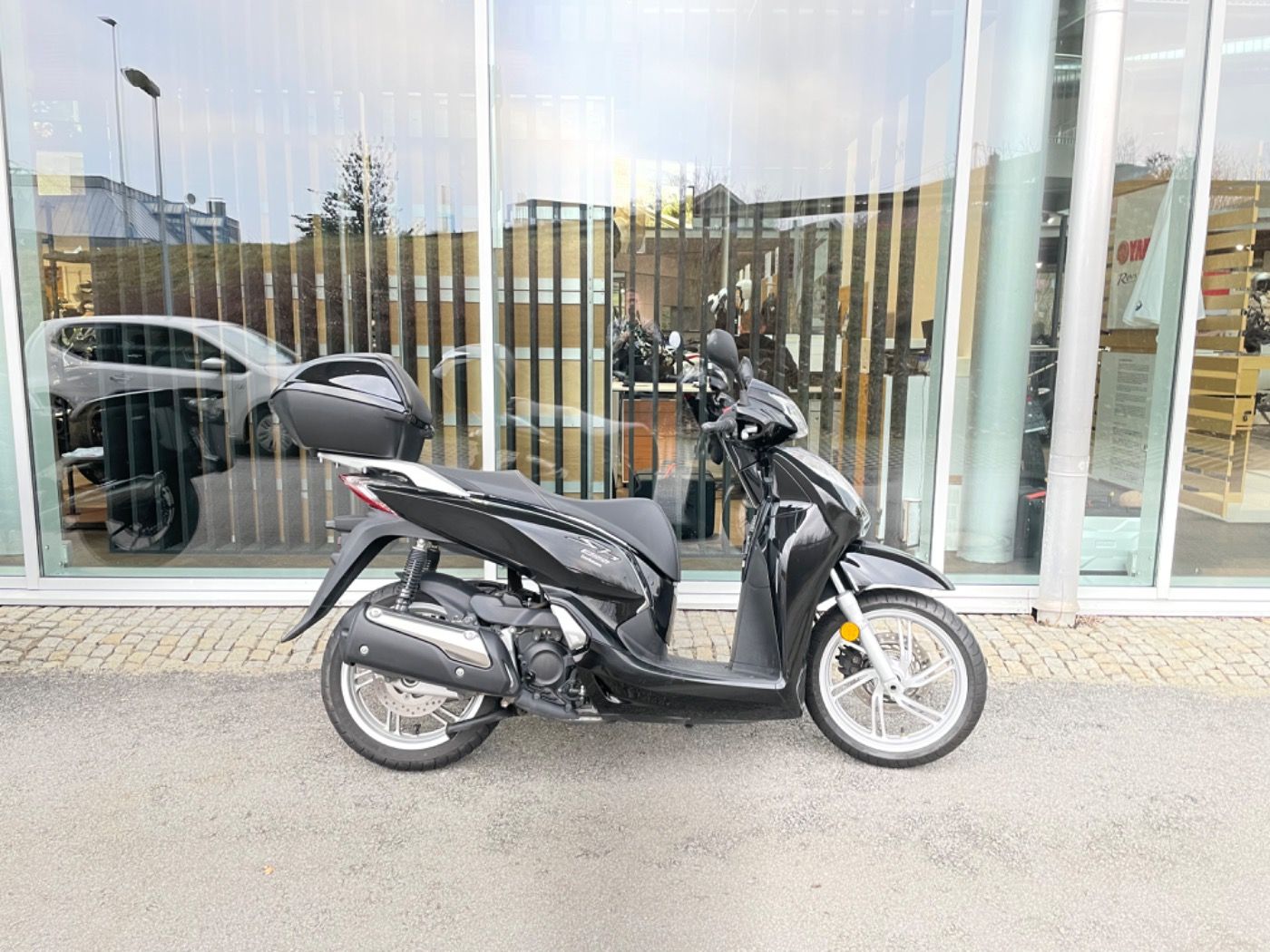 Fahrzeugabbildung Honda SH 300 A