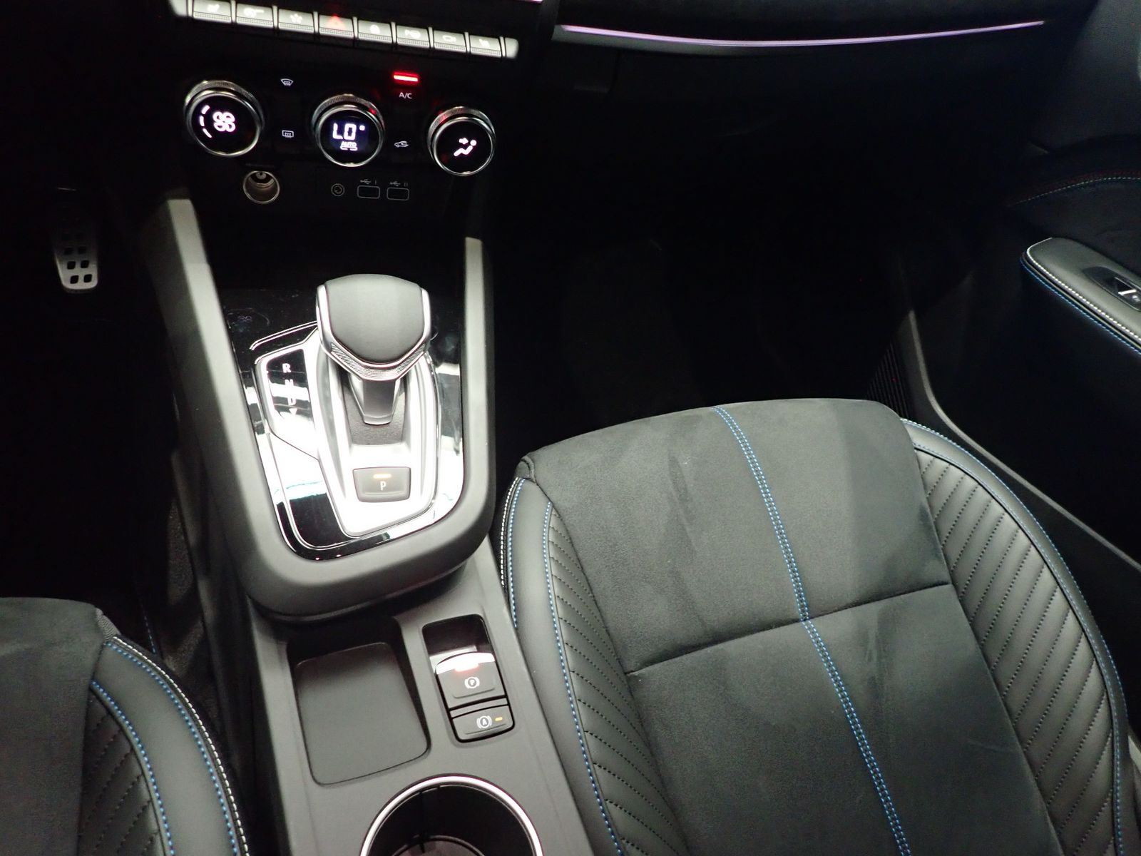 Fahrzeugabbildung Renault Arkana ESPRIT ALPINE Mild Hybrid 160 EDC