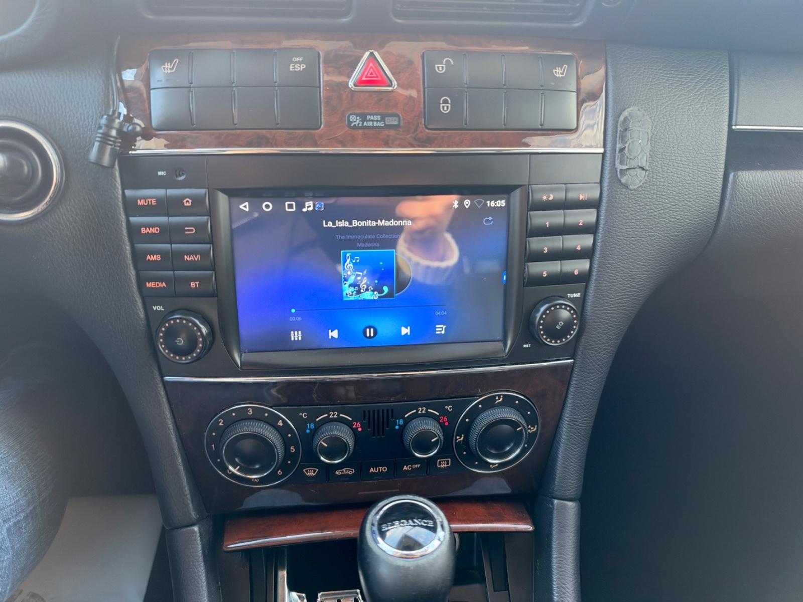 Mercedes-Benz C220 2005 — photo 16