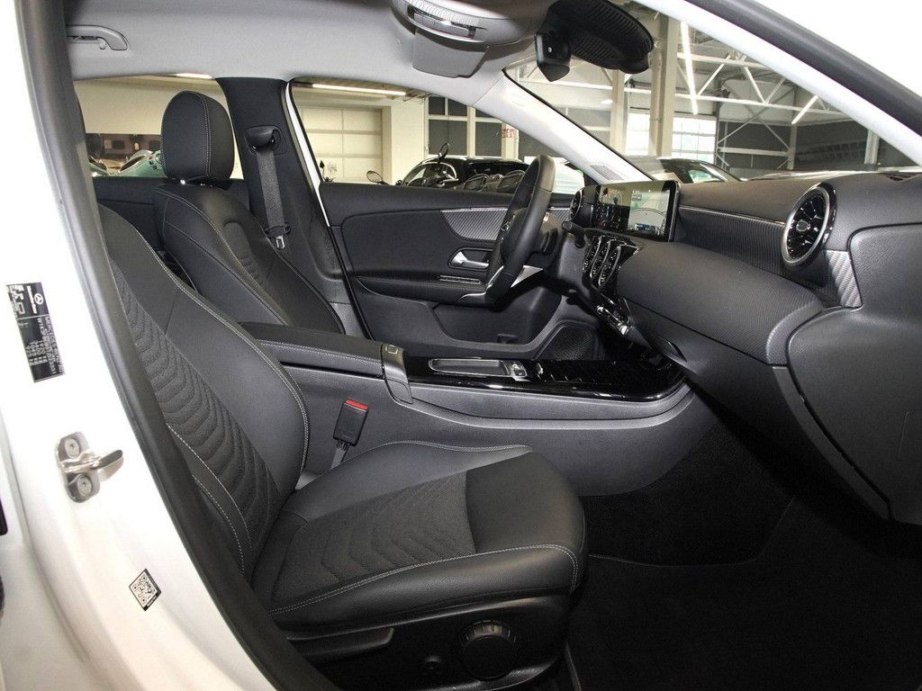 Mercedes-Benz A 180 Progressive Advanced LED NAVI KAMERA SHZ foto 5