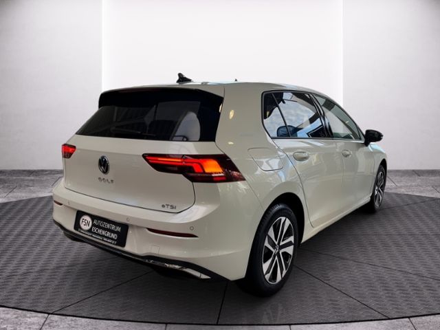 Fahrzeugabbildung Volkswagen Golf 1.5 eTSI DSG ENERGY NAVI GJR LED KAMERA