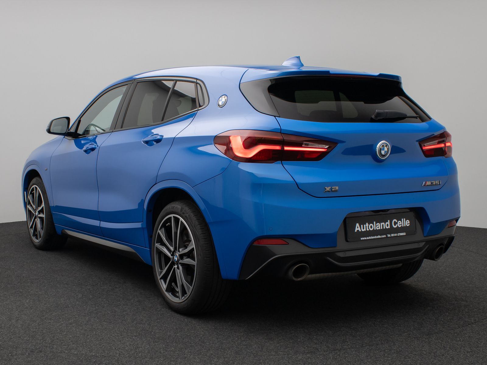 Fahrzeugabbildung BMW X2 M35i Kamera HUD DAB H/K Navi+ Alarm 19Zoll