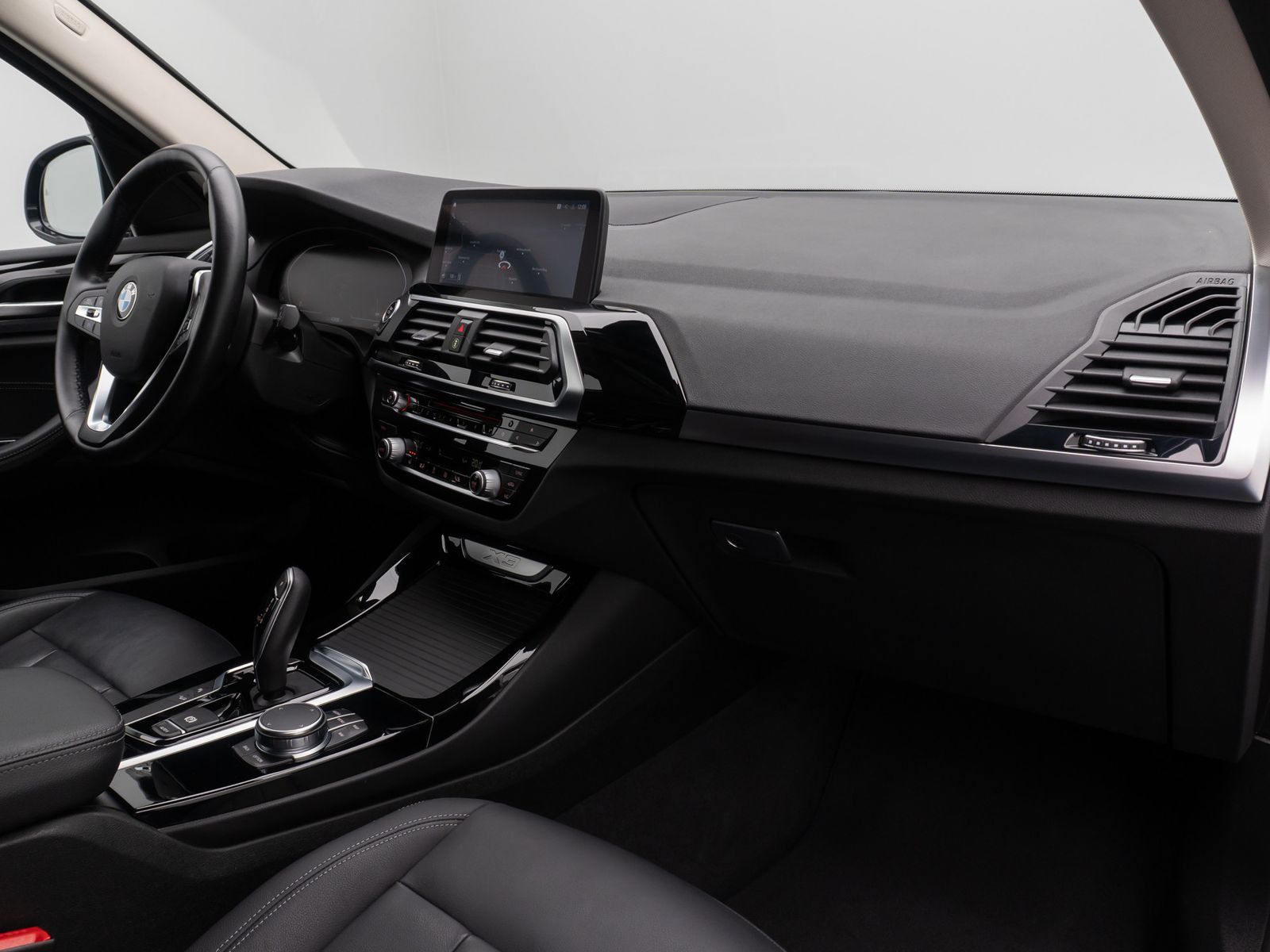 Fahrzeugabbildung BMW X3 xD20d Kamera HUD Komfort HiFi Alarm Leder 19"