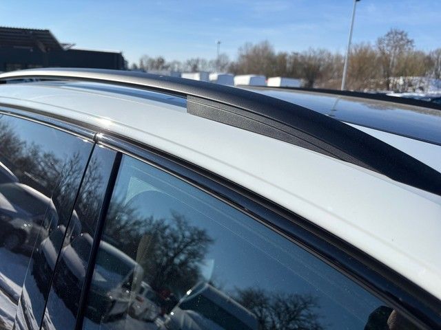 Fahrzeugabbildung Volkswagen Tiguan 1.5eTSI DSG R-Line AHK+PANO+KEYLESS+NAVI+