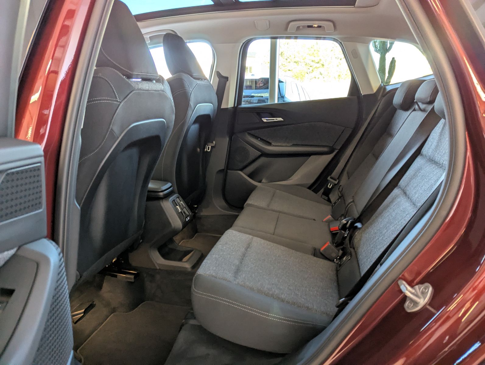 BMW 218 Active Tourer i Panorama Sport-Sitze AHK - Image 13