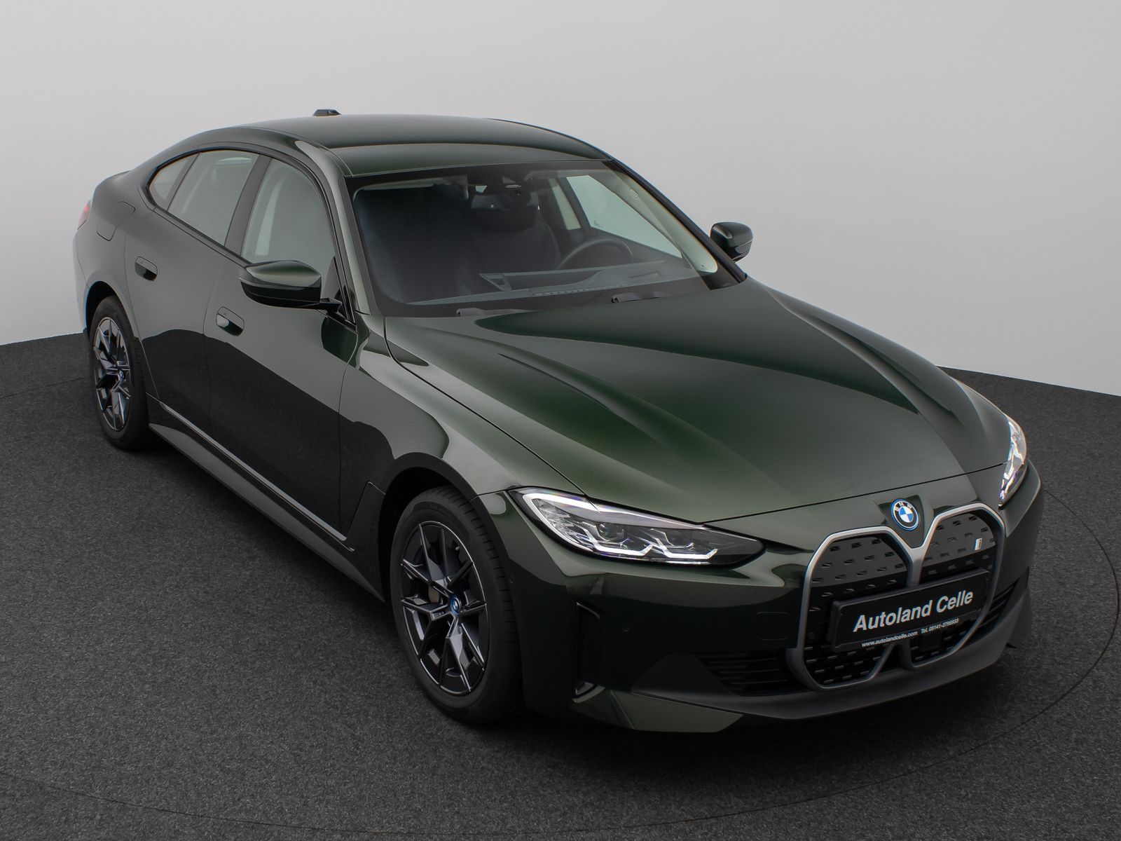 Fahrzeugabbildung BMW i4 eD40 Gran Coupè Kamera DAB HUD Alarm Komfort