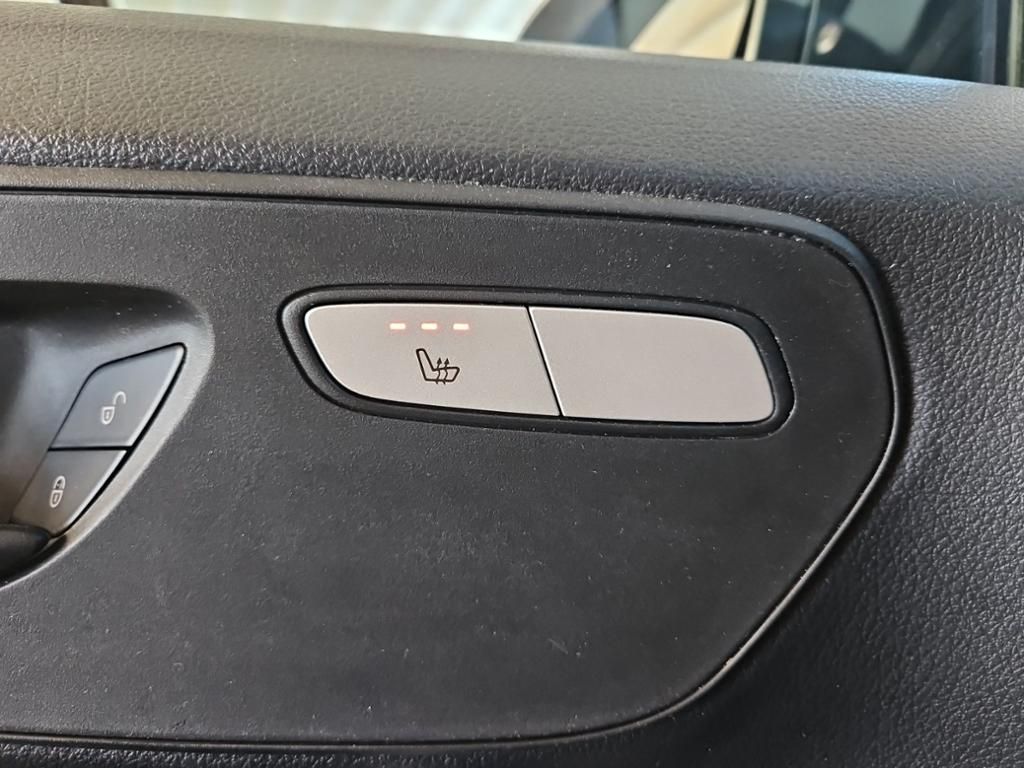 Fahrzeugabbildung Mercedes-Benz Vito 114 Kasten Extralang LED-ILS AHK 2xST SHZ