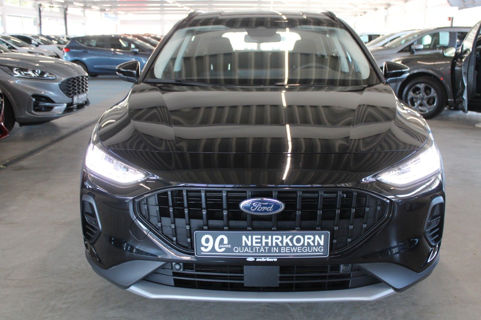 Fahrzeugabbildung Ford Focus Active X Turnier Automatik LED NAVI CAM
