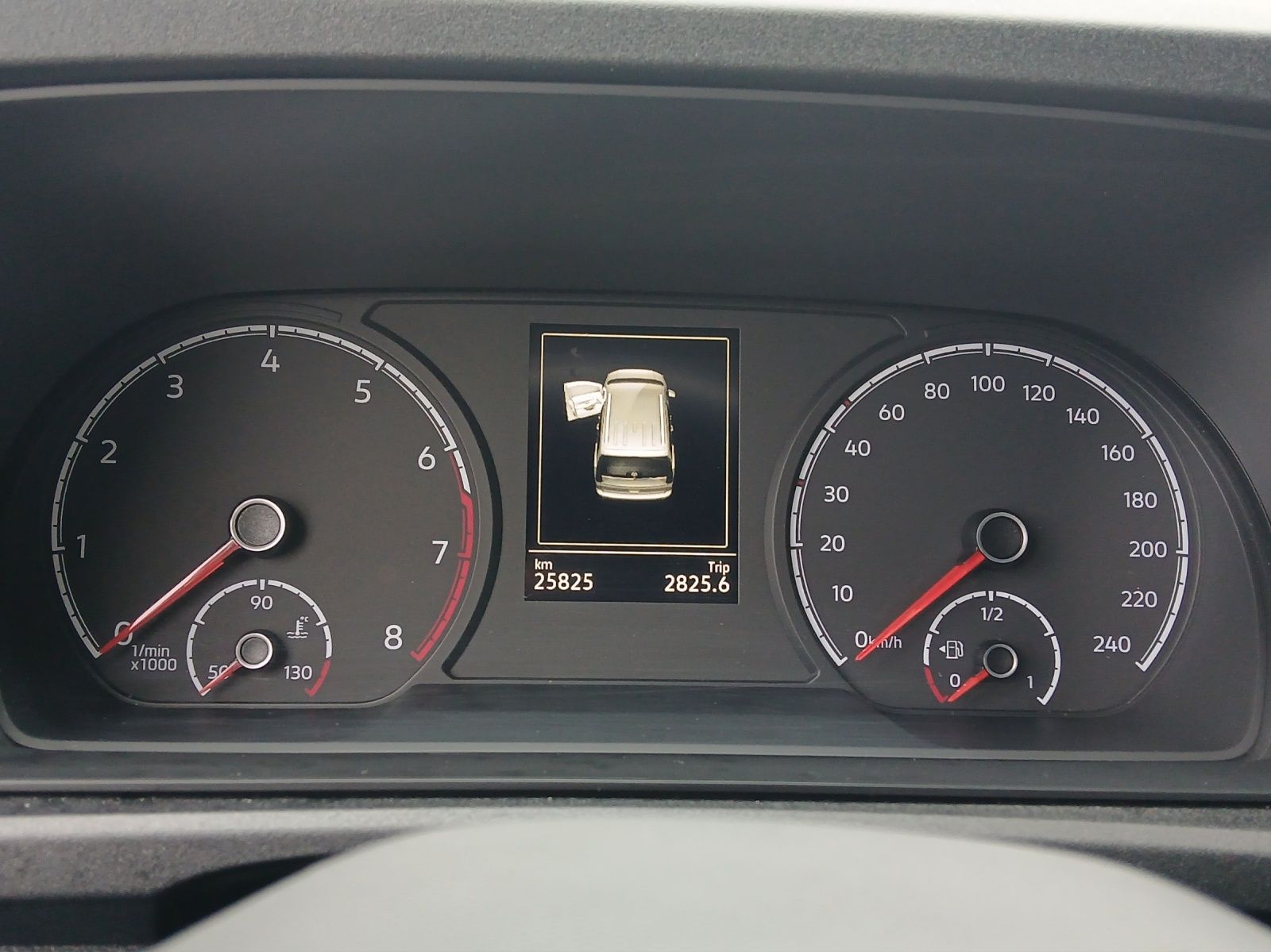 Fahrzeugabbildung Volkswagen Caddy Kasten TSI Basis AHK Klima RFK SH