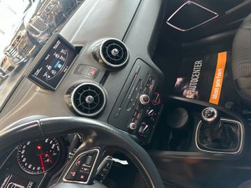 Audi A1 ambition *KLIMA*PDC*TEMPOMAT*