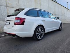 SKODA Octavia Combi RS 4x4 2.0TDI 184PS DSG AHK