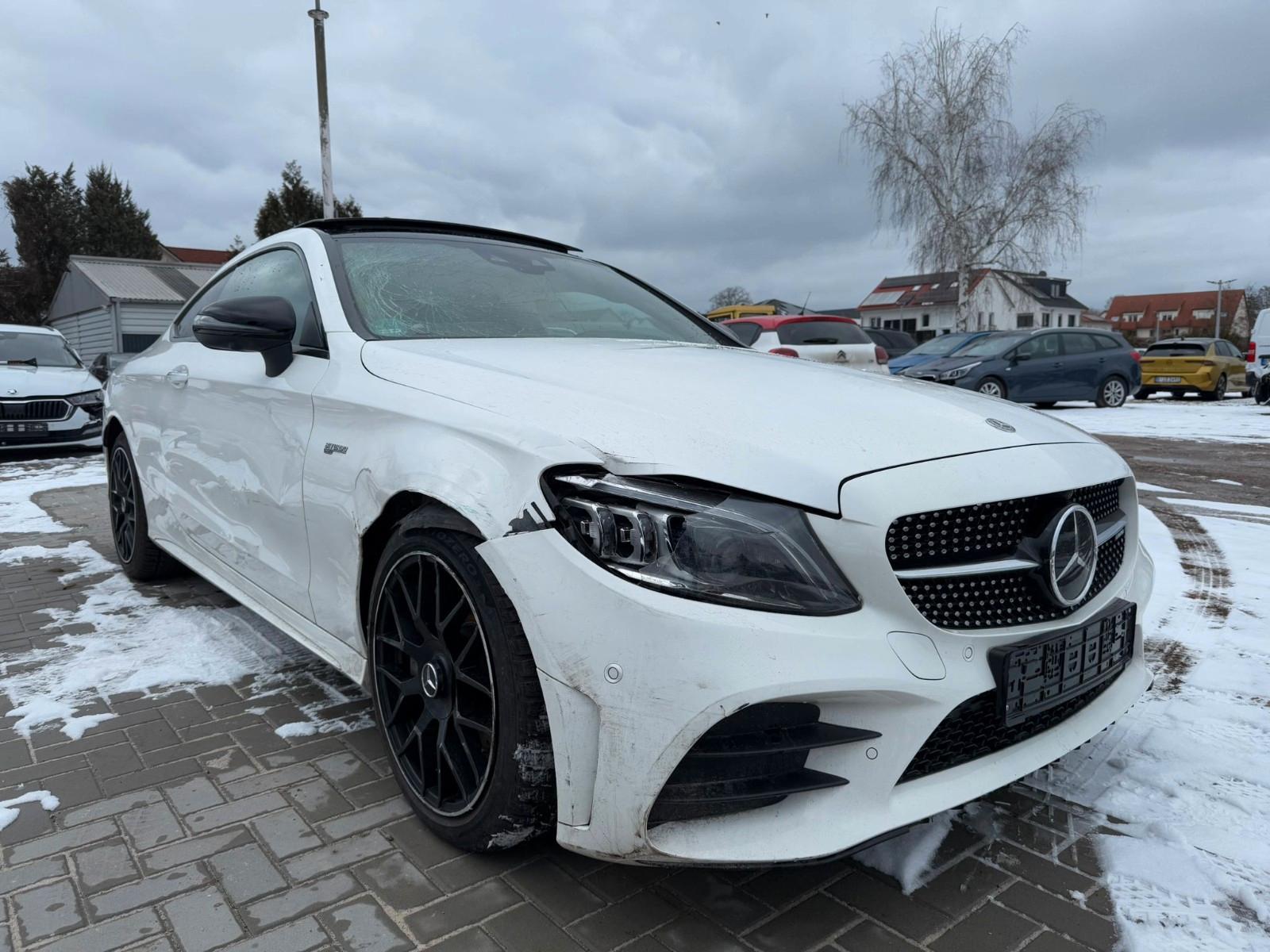 Mercedes-Benz C 400 4Matic AMG-Line Head UP Pano Memory AHK