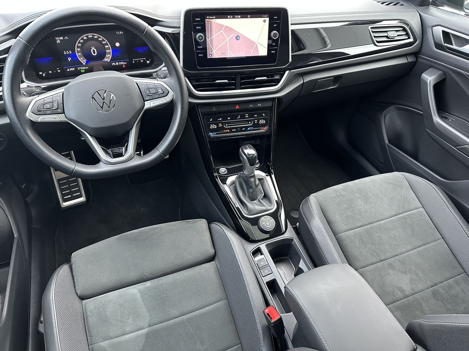 Fahrzeugabbildung Volkswagen T-Roc R-Line 4Motion NAV+IQ-LIGHT+AHK+PANO+KAM