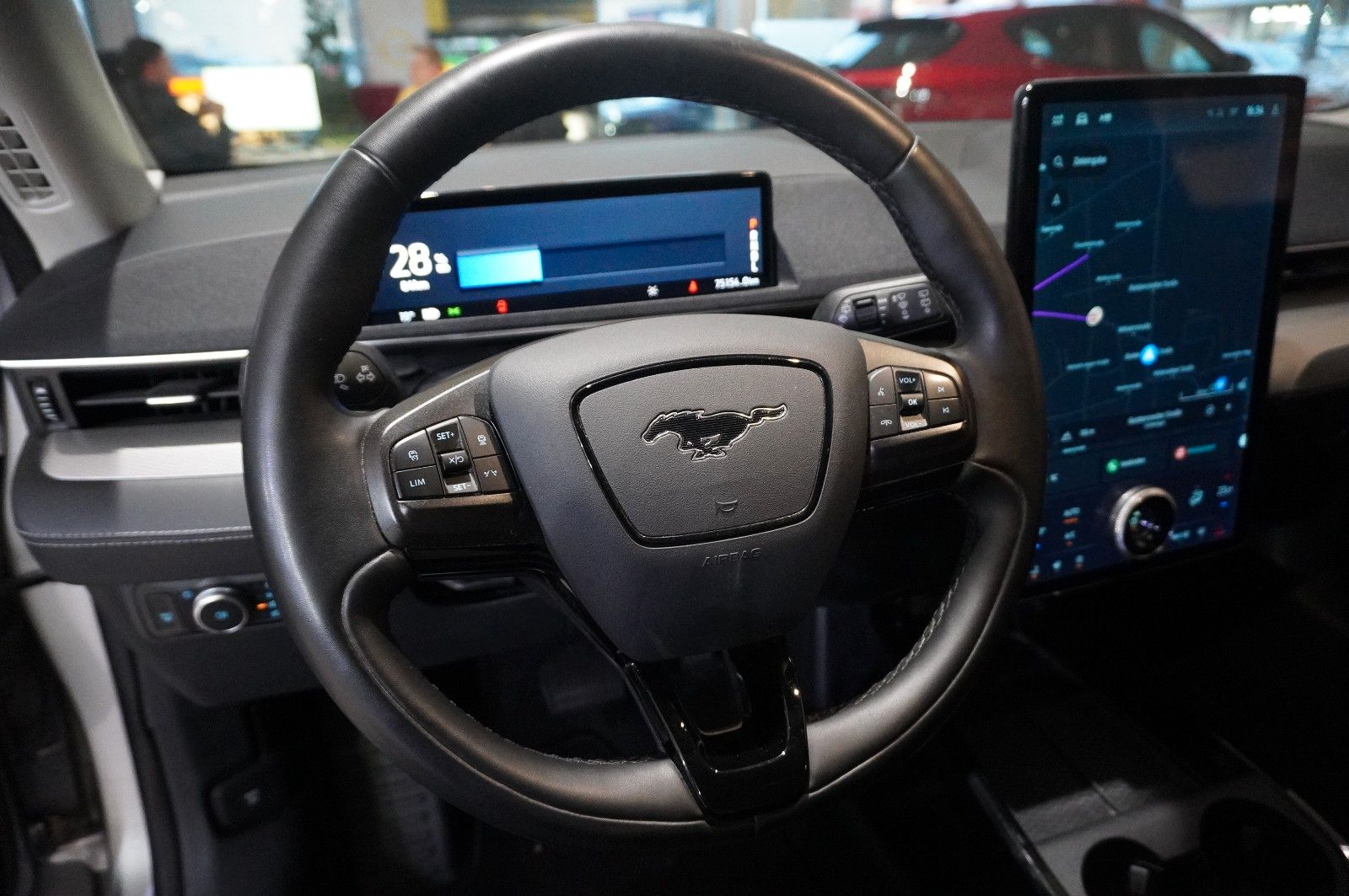 Fahrzeugabbildung Ford Mustang Mach-E NAVI/LED/KAMERA/LEDER/SHZ/DAB+