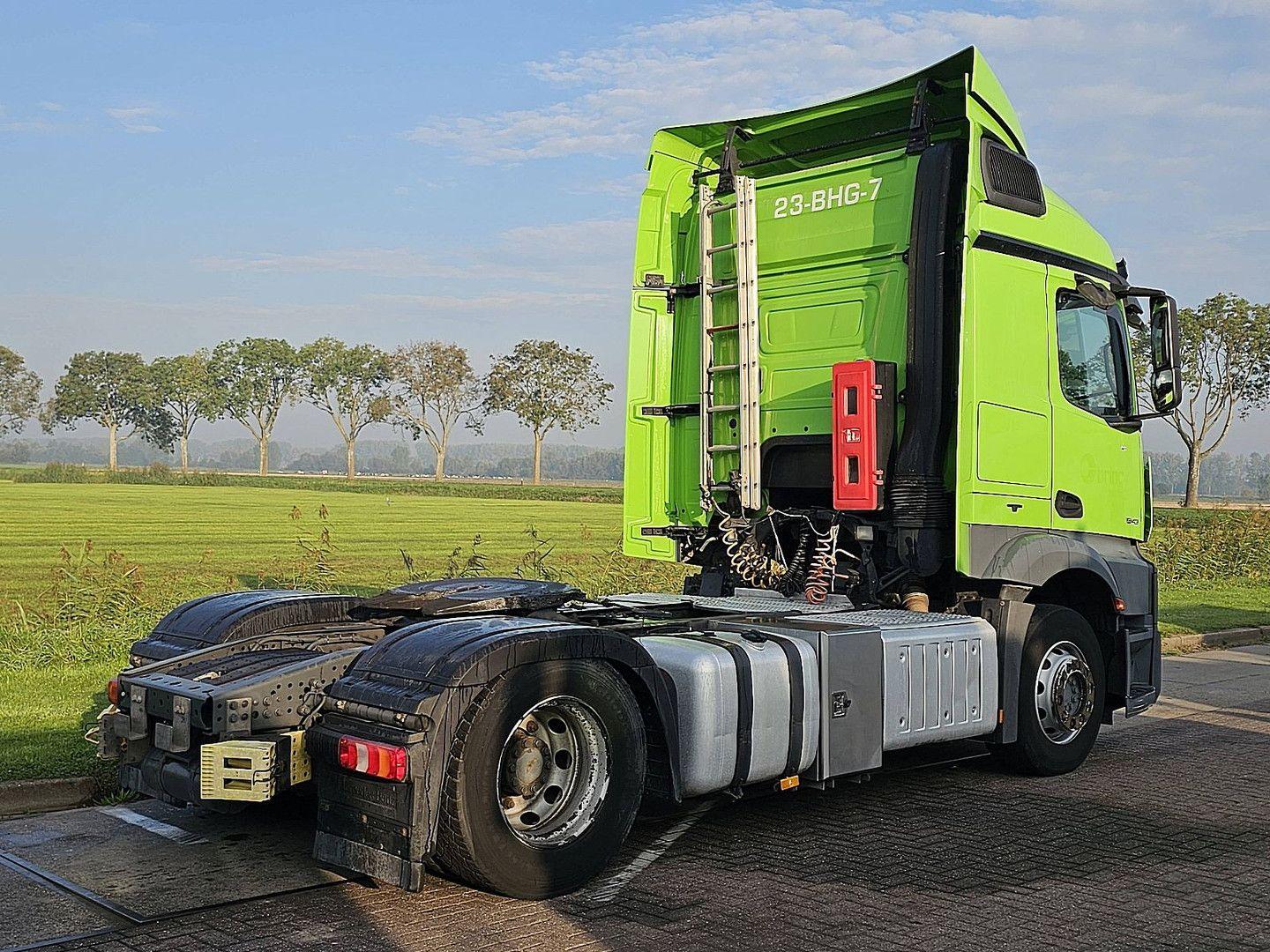 Mercedes-Benz ACTROS 1843 Streamspace Euro6 2xTank Spoilers NL