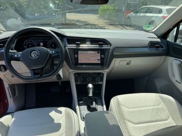 Volkswagen Tiguan Allspace - 11