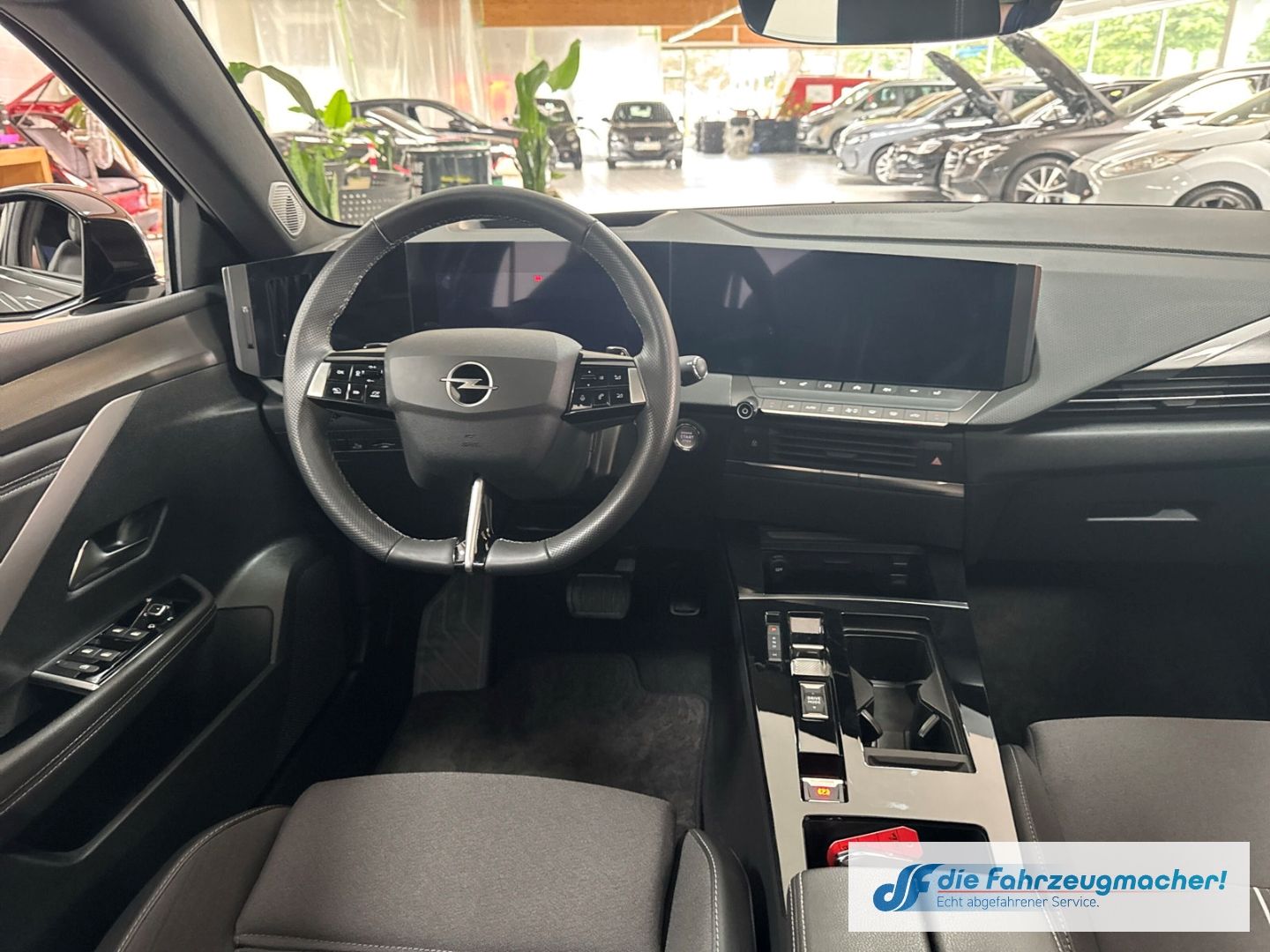 Fahrzeugabbildung Opel Astra L Sports Tourer GS HUD El. Panodach Navi D