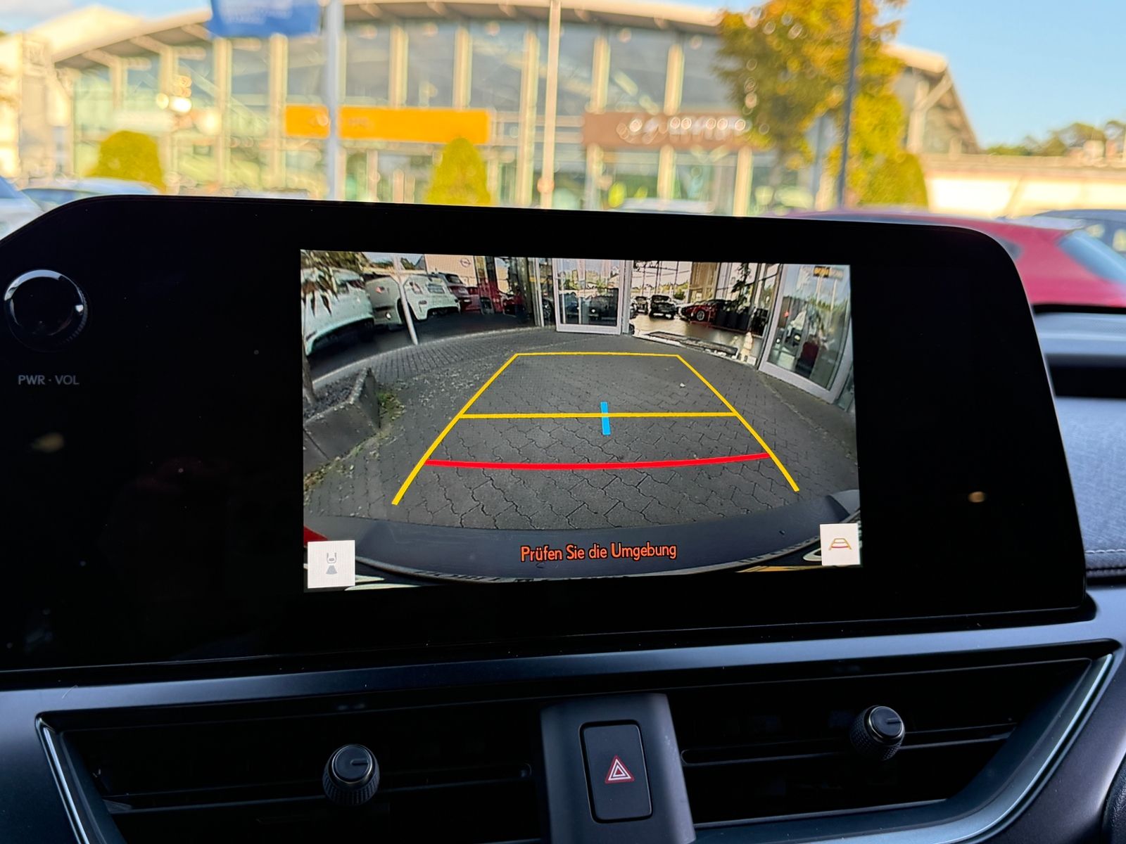 Fahrzeugabbildung Lexus UX 300 h F Sport Design LED NAV ACC RFK SHZ