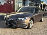 Audi A4 Lim. Aut. 2.0TDI NAVI/ LEDER/ PDC/ TÜV - Audi A4: Braun, Leder