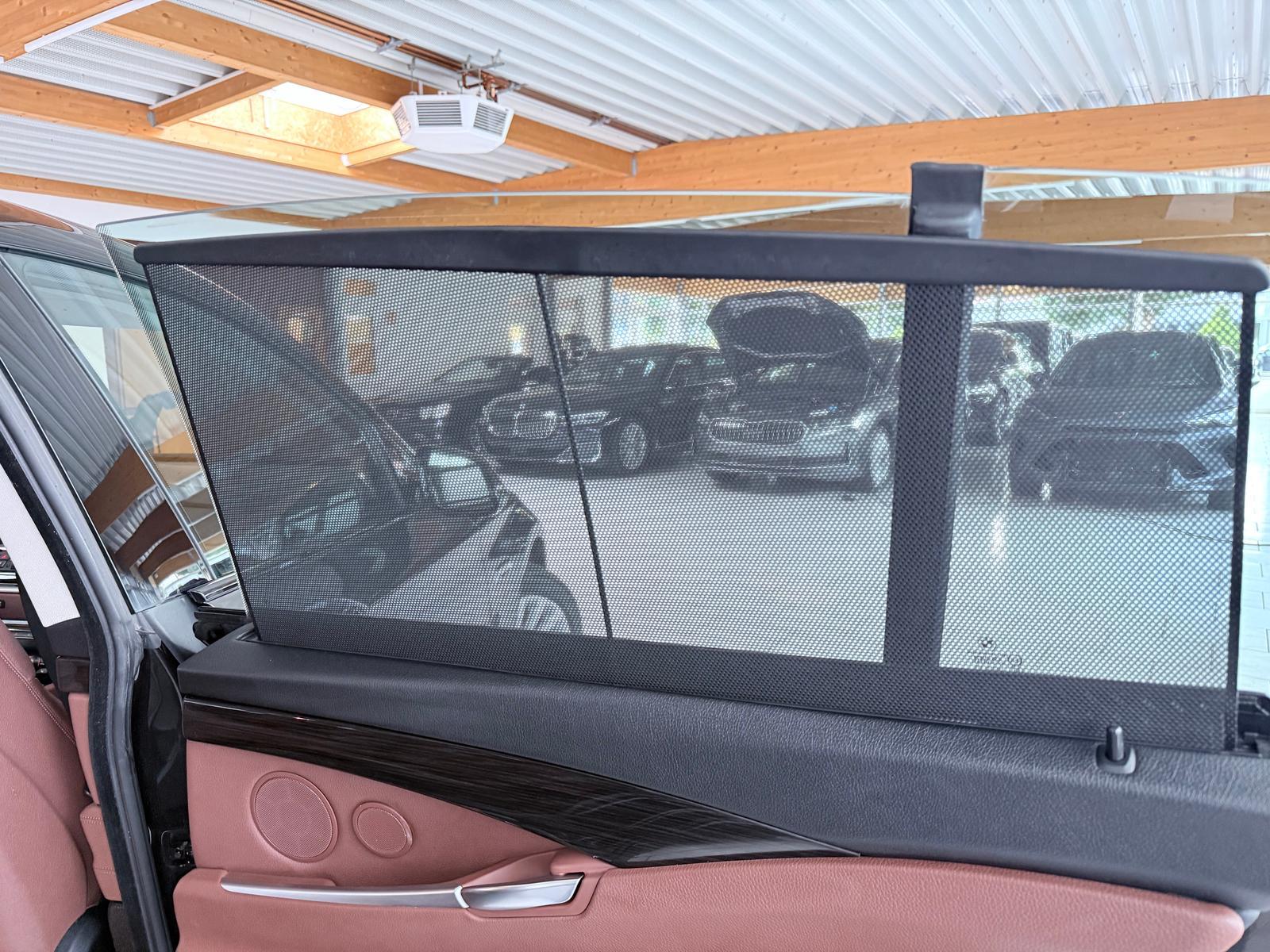 BMW 530d GT xDrive~Pano/AHK/ACC/RFK/LED/HUD