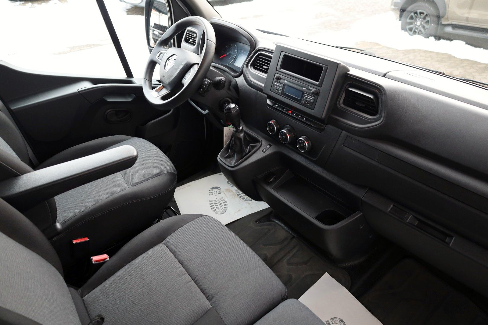 Fahrzeugabbildung Renault Master III Kasten L2H2 HKa 3,5t Klima,Kamera,AHK