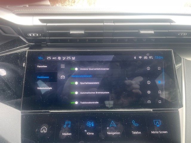 Fahrzeugabbildung Peugeot 408 GT 1.6 PlugIn Hybrid 225 AT+elektr. Heckklap