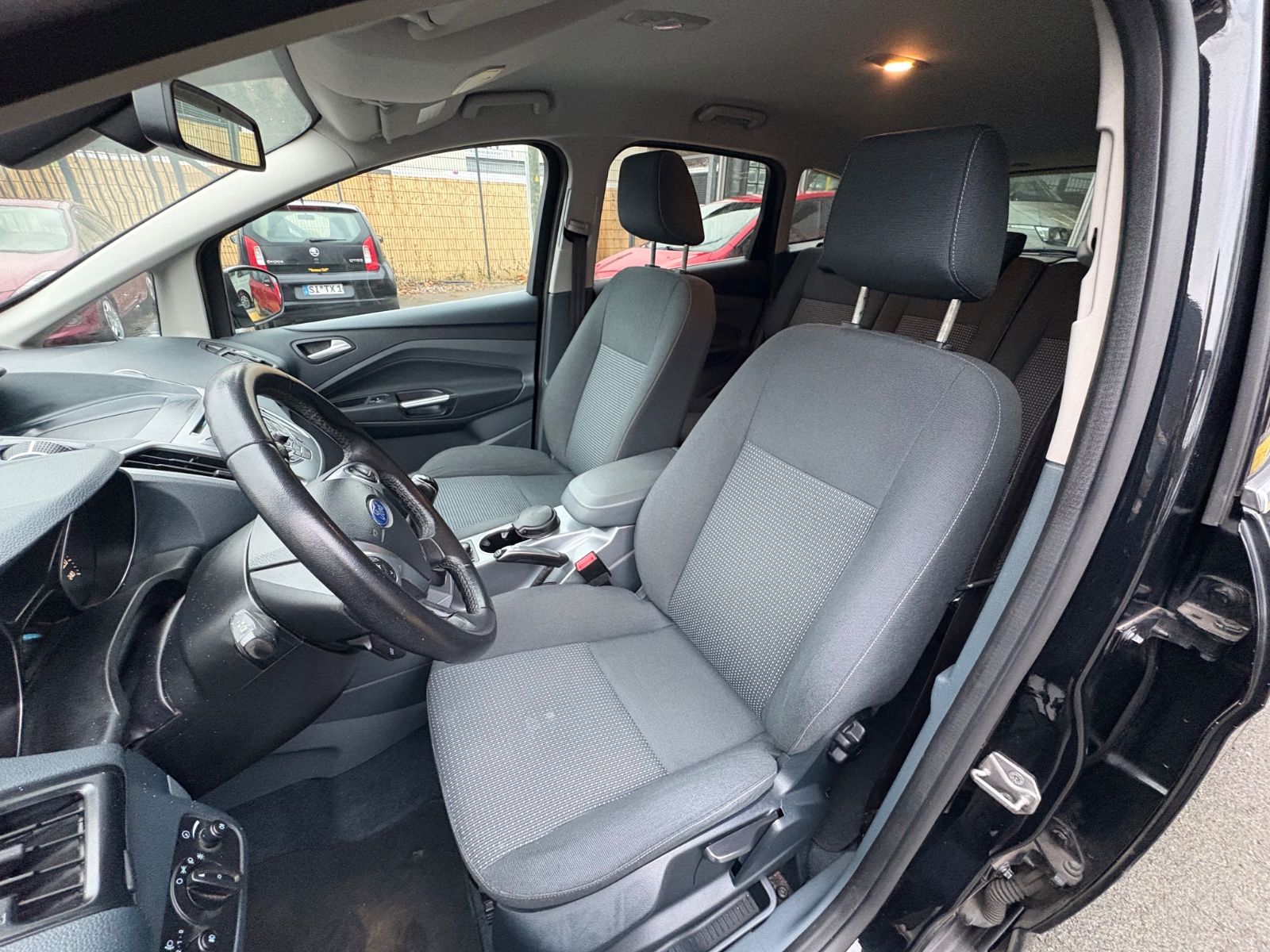 Fahrzeugabbildung Ford C-Max Trend 1.6 *1.Hand*