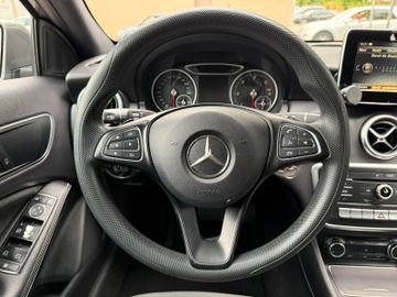 Mercedes A 200 - 12