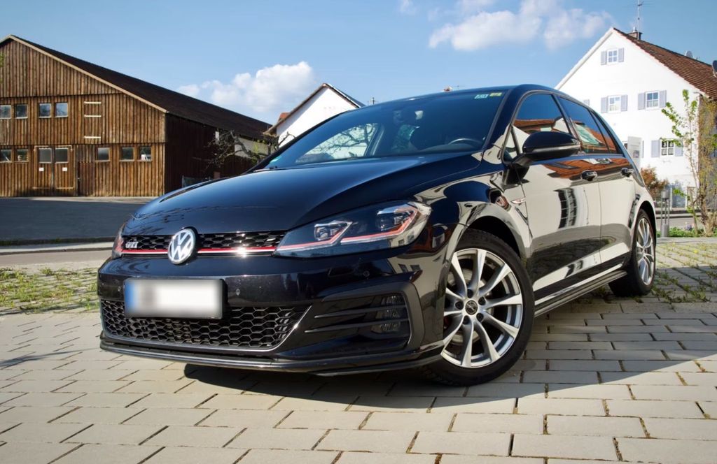 Image of Volkswagen Golf