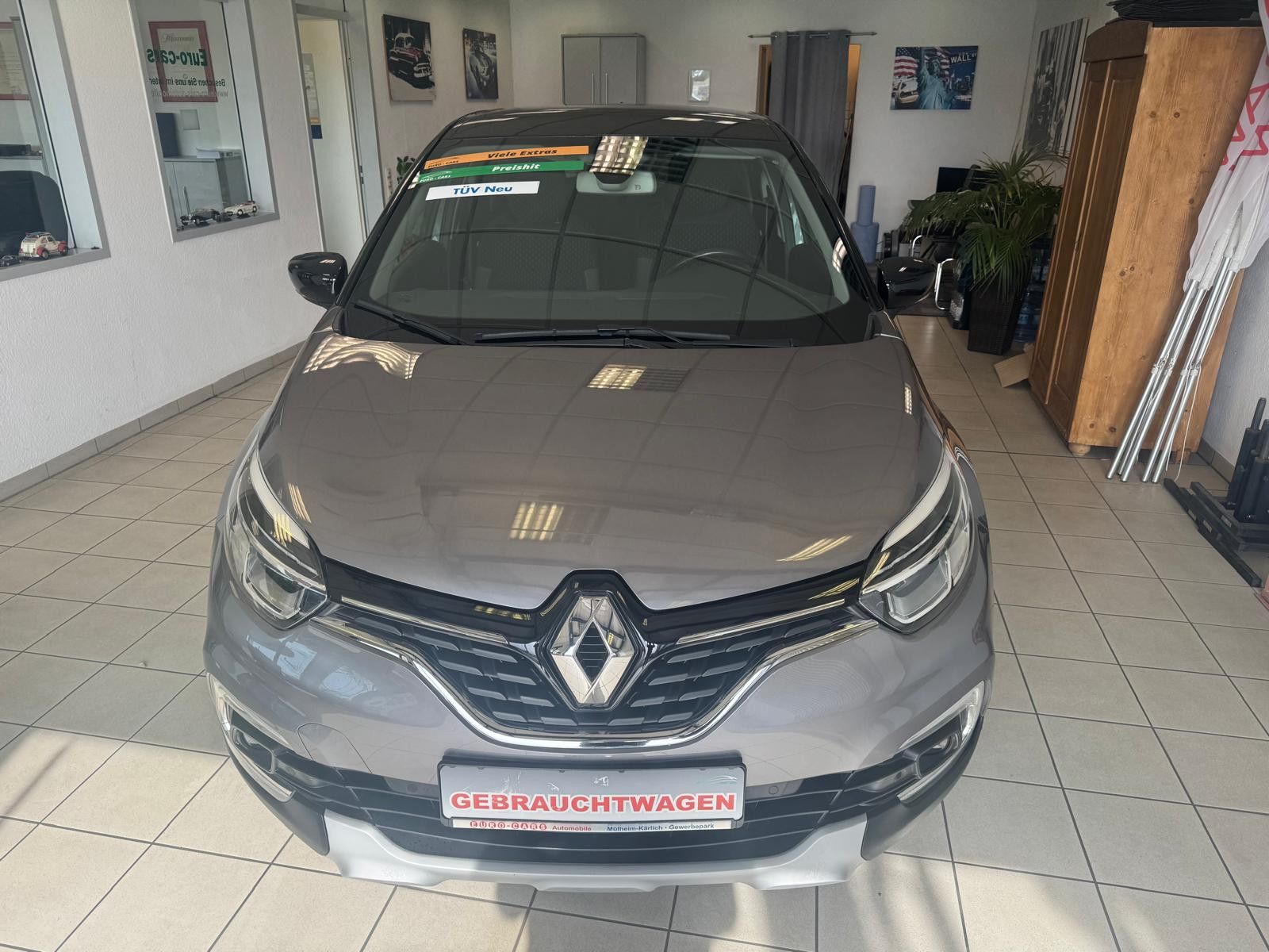 Fahrzeugabbildung Renault Captur Collection / LED / NAVI/KAMERA/SCHECKHEFT