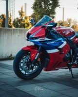 Honda CBR 1000RR-R Fireblade - HONDA FIREBLADE