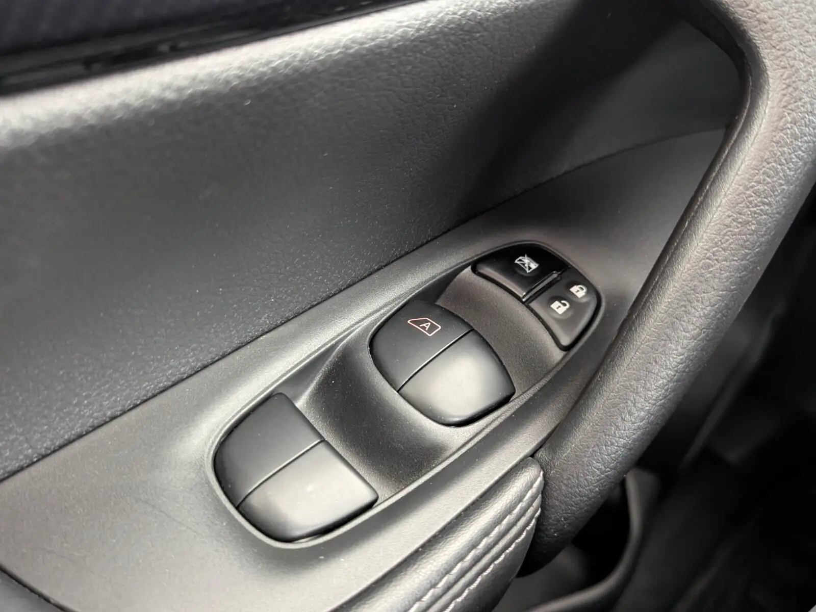Nissan X-Trail 1.3 DIG-T N-Design LED+NAVI+RFK+SHZ+BC