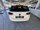 Volkswagen Passat Variant Business LED / DSG - mit Diesel-Antrieb: Beige, Kombi
