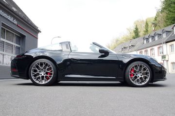 Porsche 992.2 Targa 4S*ACC,BOSE,Chrono,Sitzlüftung,14-W.