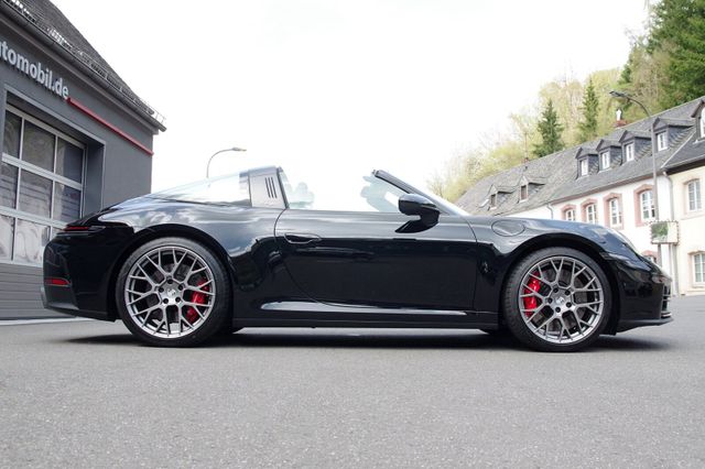 Porsche 992.2 Targa 4S*ACC,BOSE,Chrono,Sitzlüftung,14-W.