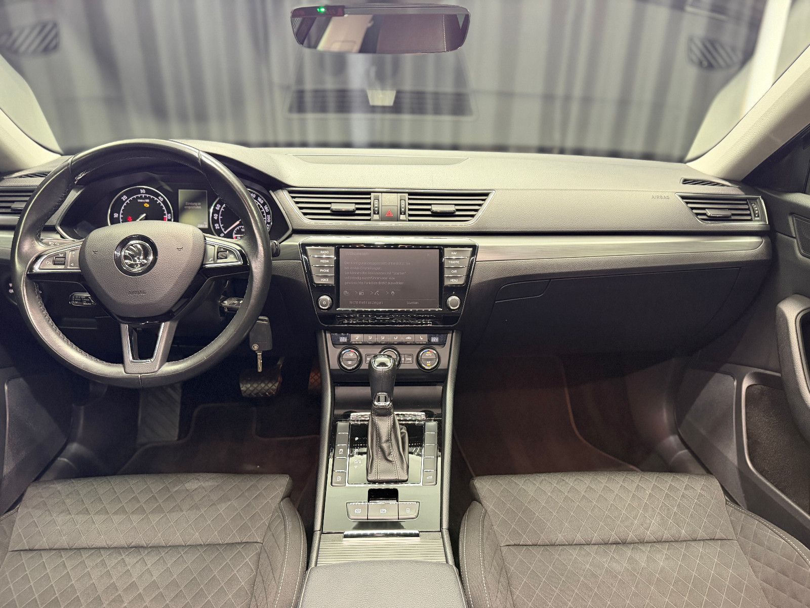 Fahrzeugabbildung SKODA Superb Combi Style |DSG|NAVI|MEMORY|ACC