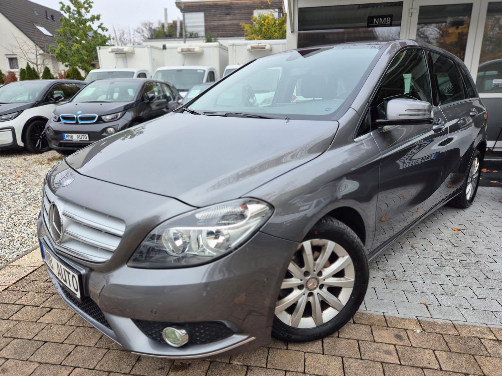 Mercedes-Benz B 180 CDI 7-G Navi Leder PDC Exklusiv Tempomat