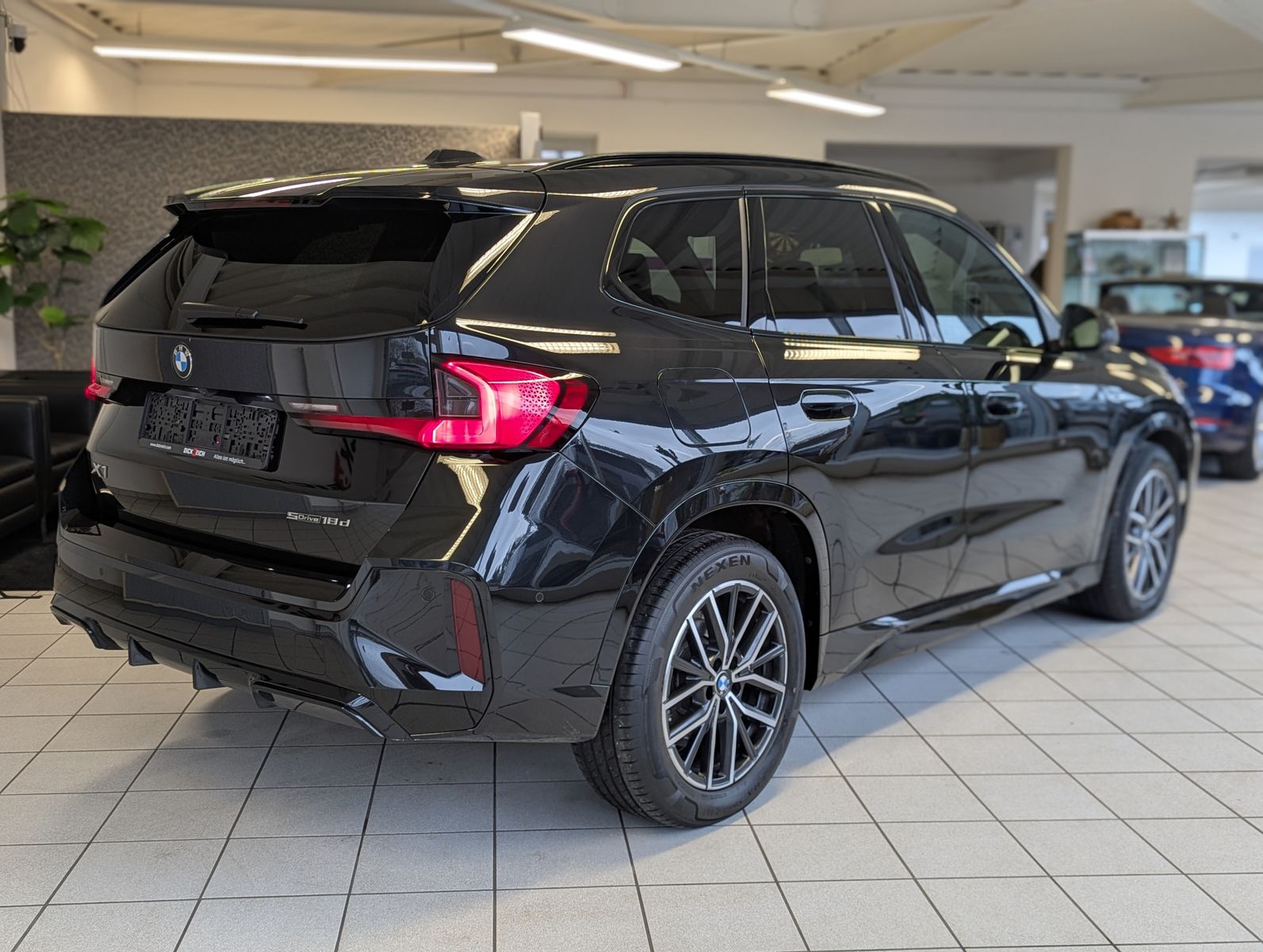 BMW X1 18 d M-Sport Pano Premium-Travel-Paket AHK - Image 5