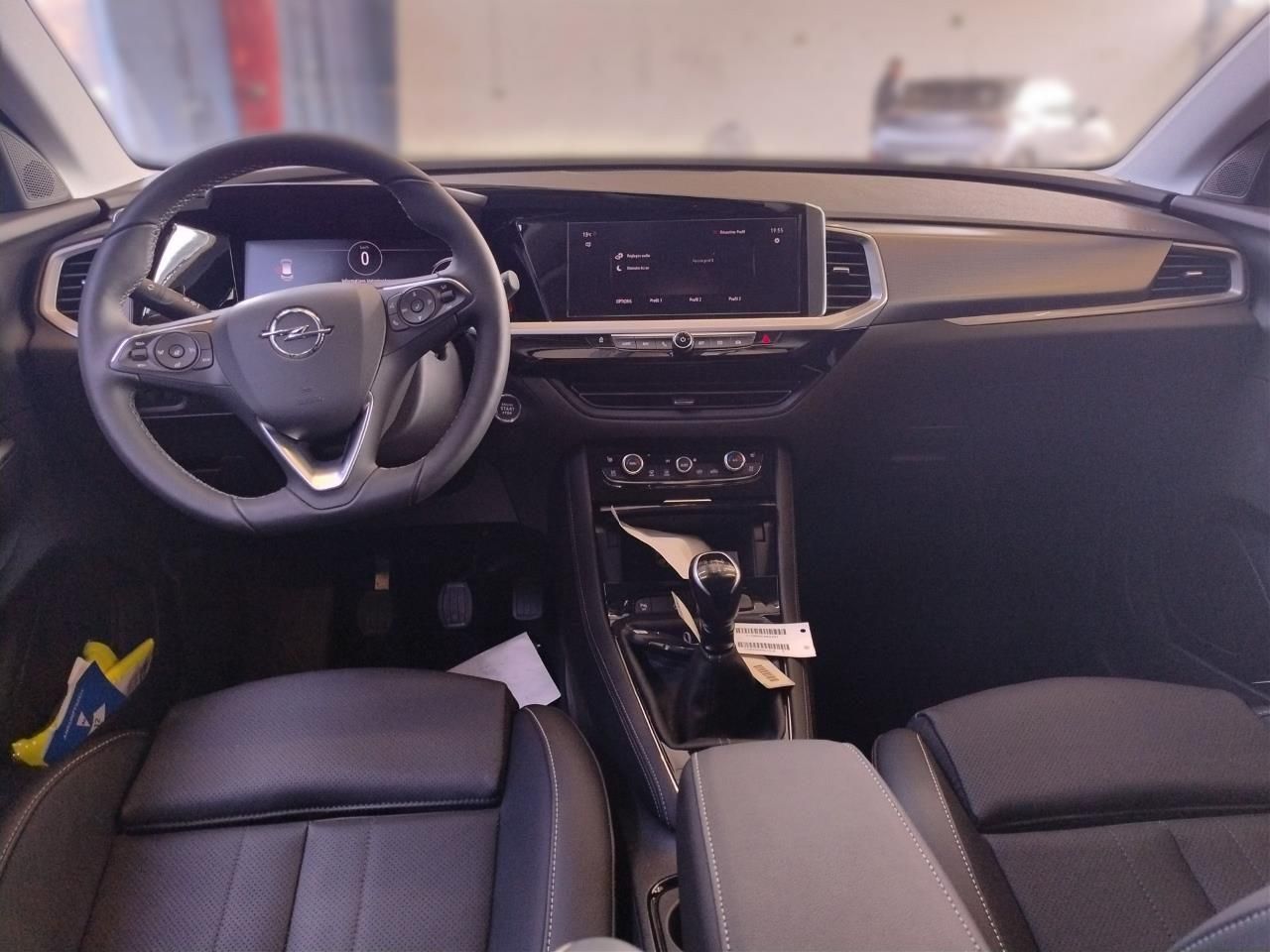 Fahrzeugabbildung Opel Grandland 1.2T Elegance - Sitz+Lenkradhz, 360Gra