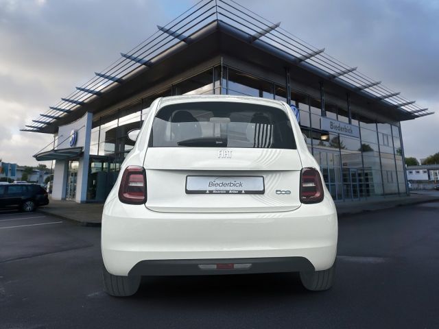 500 e Style Paket 42 kWh KLIMAAUTOMATIK GRA