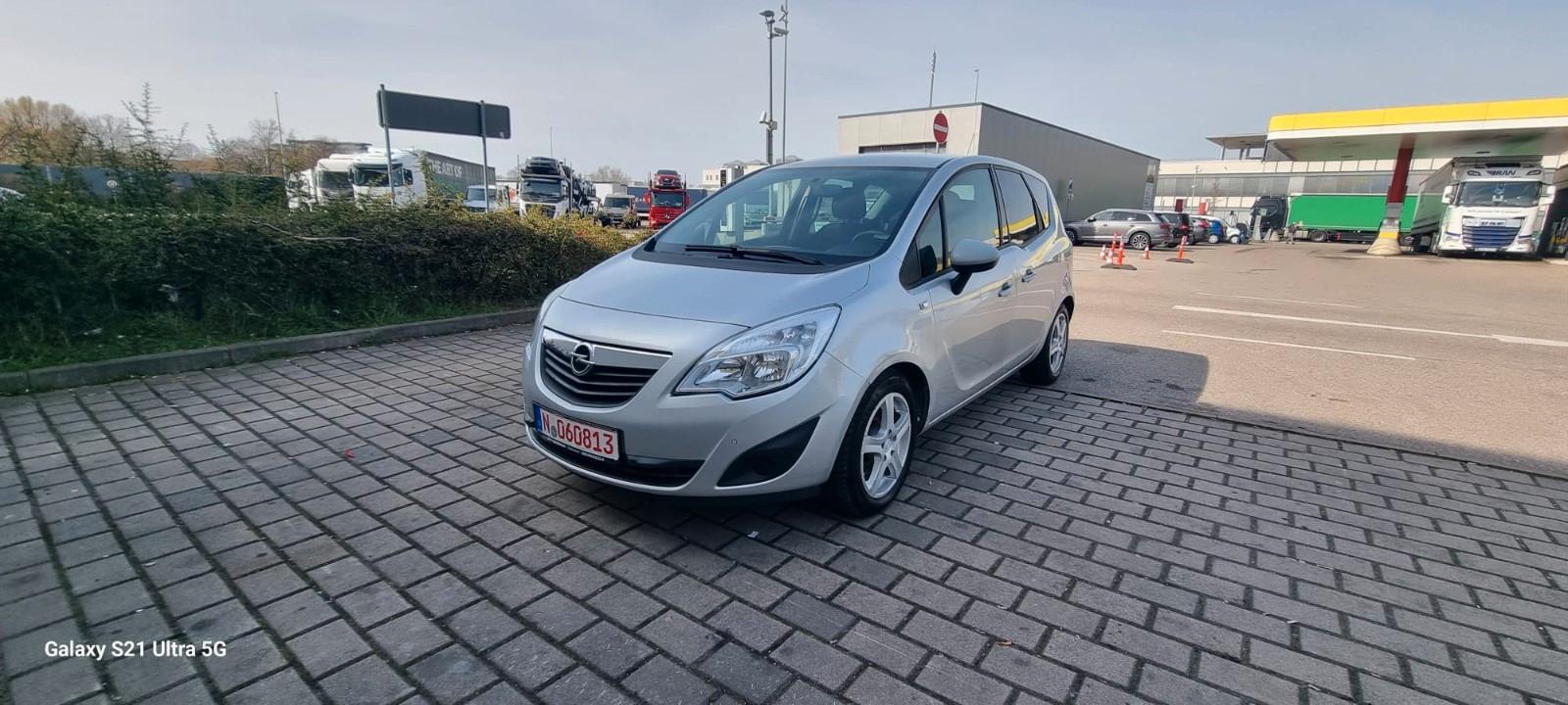 Opel Meriva B Design Edition