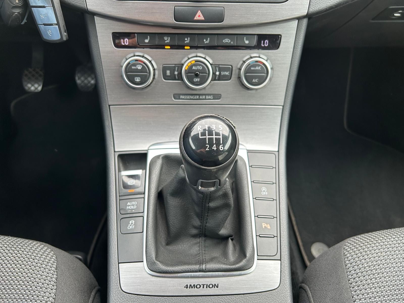 Fahrzeugabbildung Volkswagen Variant 2.0 TDI°4Motion°AHK°Navi°PDC°