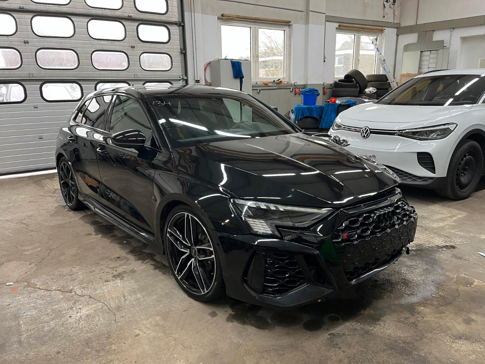 Audi RS 3 Sportback 2.5 TFSI quattro