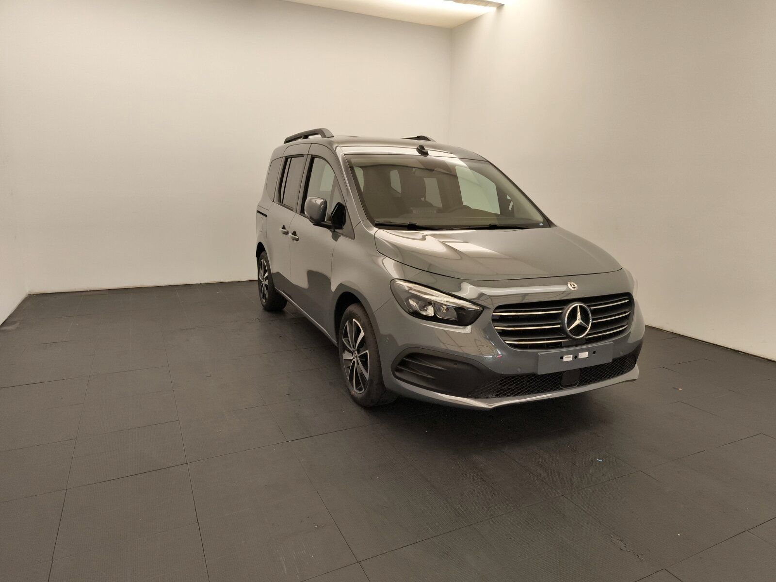 Mercedes-Benz T-Klasse T 180 d Progressive standard EDITION imagem 3