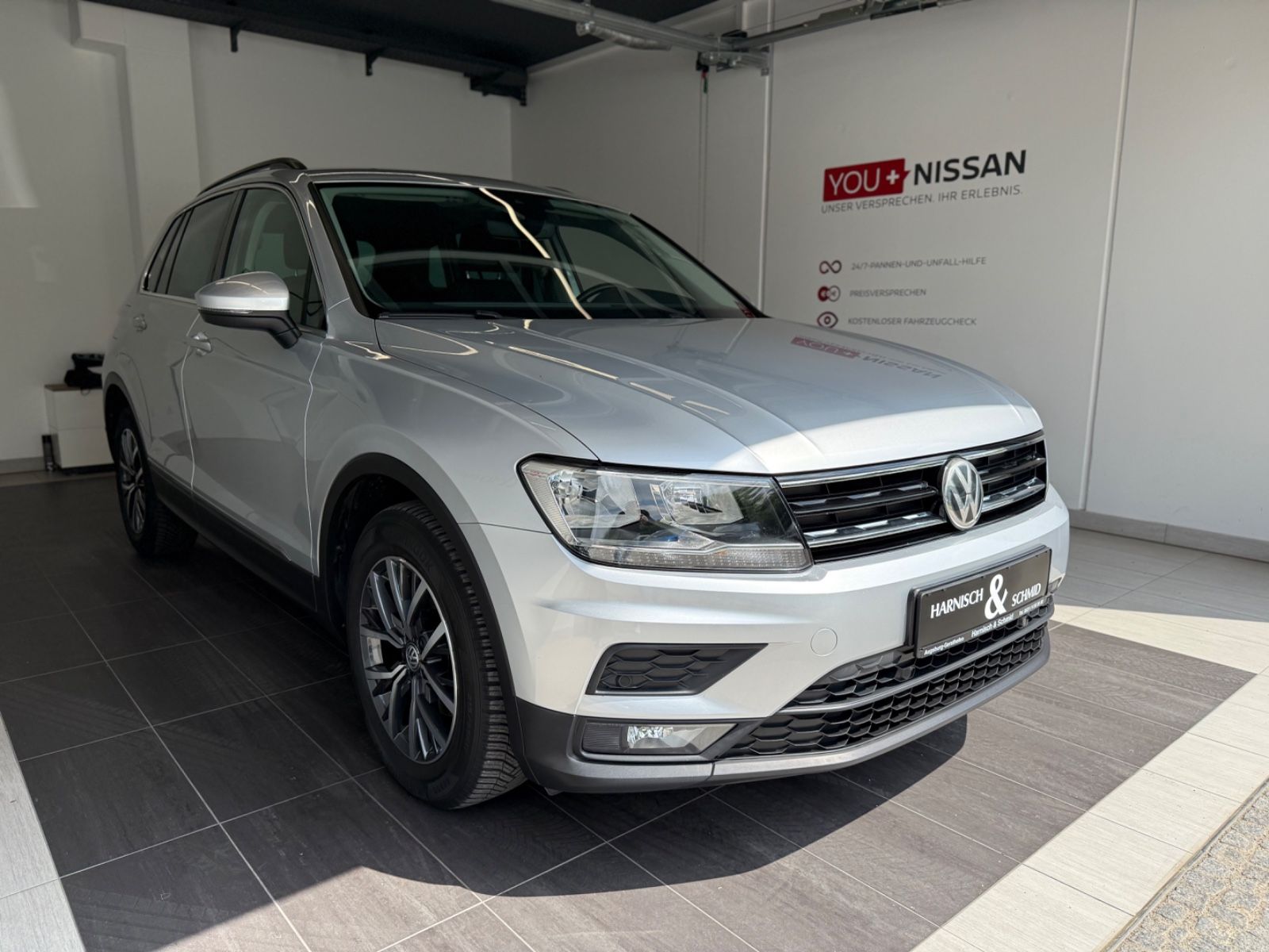 Fahrzeugabbildung Volkswagen Tiguan Comfortline Standheizung, Allwetterreifen